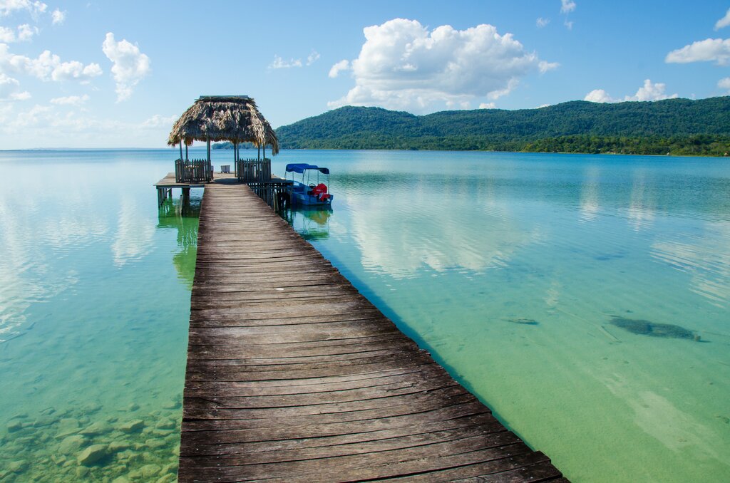 Lake Petén pier Flores