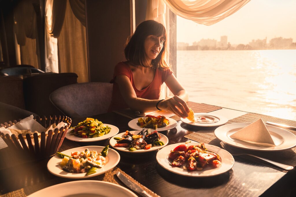 Nile Pharaoh Dinner Cruise Cairo