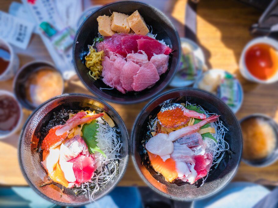 Enjoy Japan and China's most popular dishes as you hop between major cities