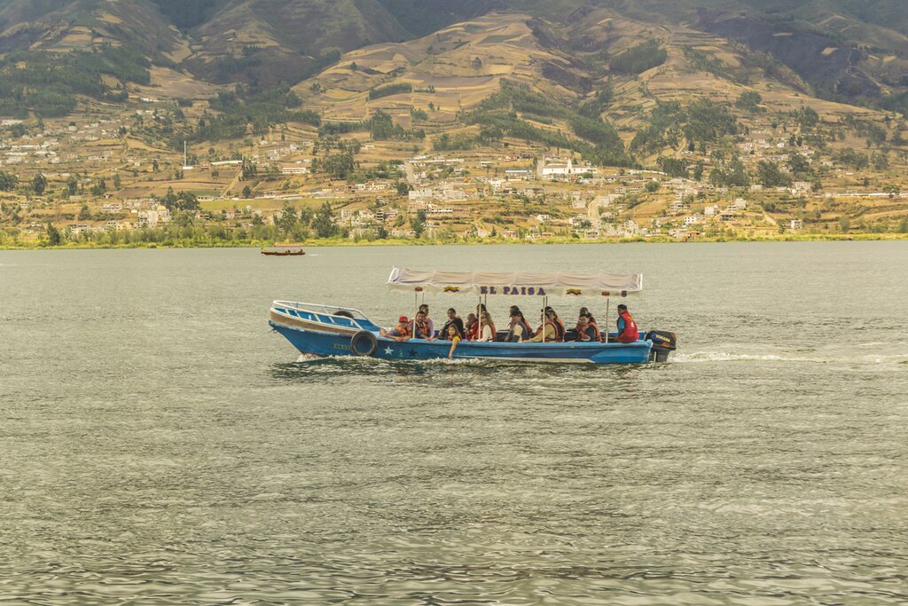 Family Fun at San Pablo Lake & Parque El Cóndor - Quito