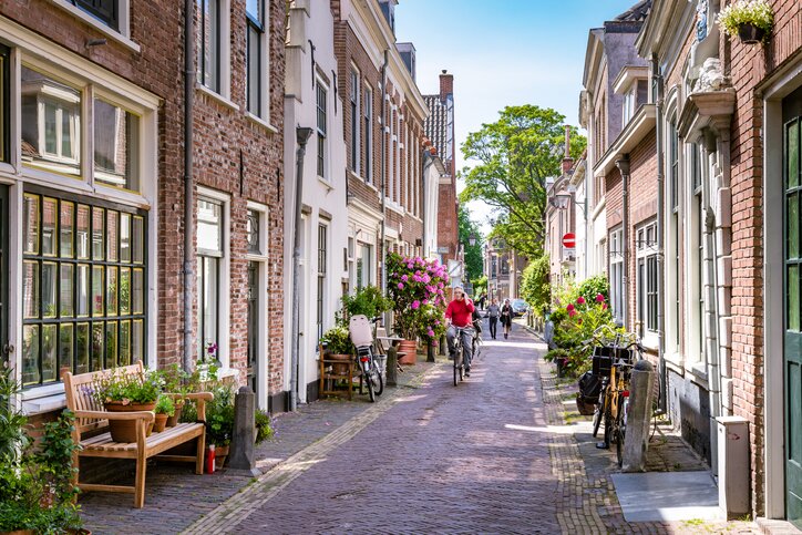 Amsterdam to Haarlem self-guided cycle route