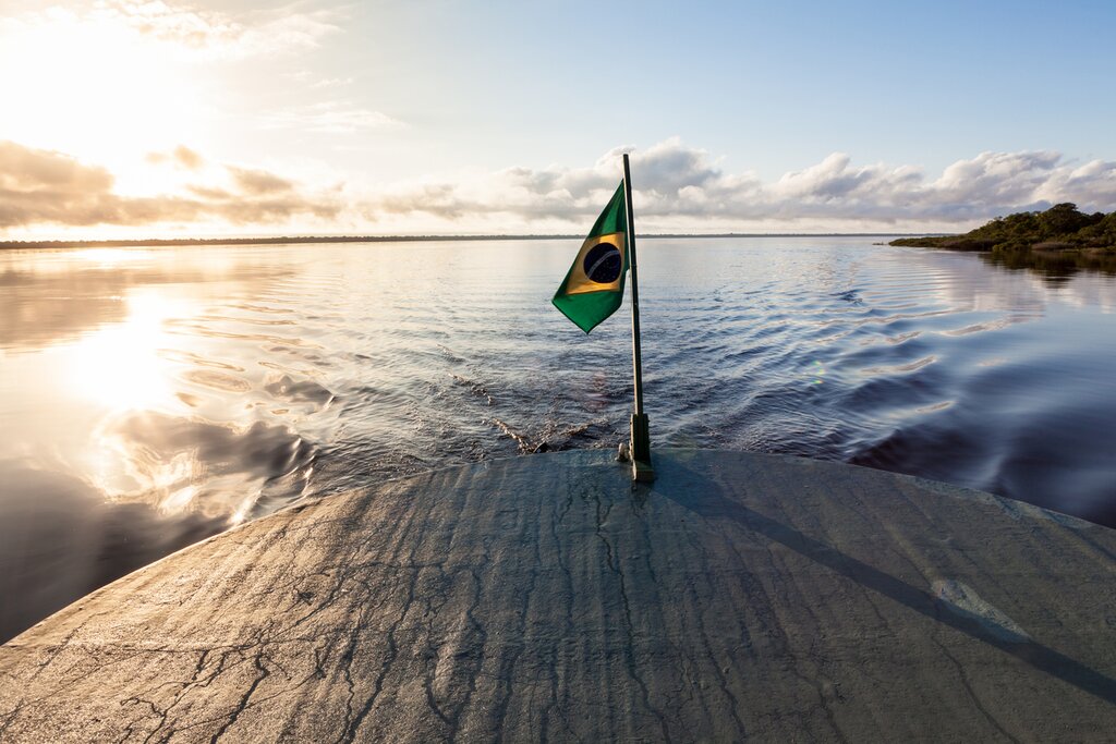 Transfer from the city of Manaus to your lodge inside the Amazon forest