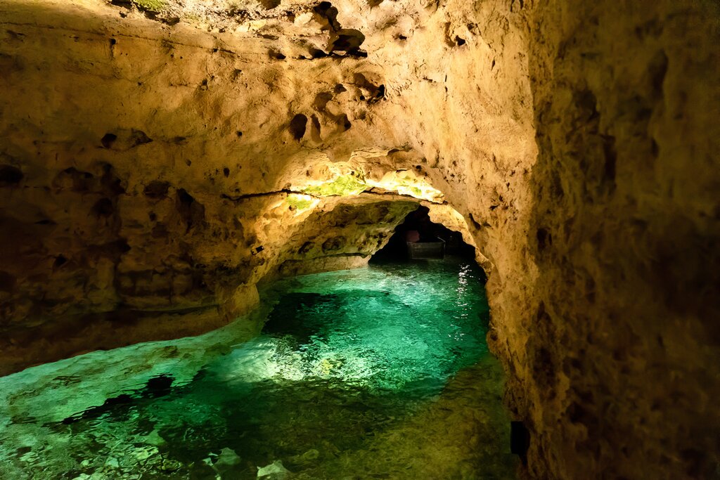 Tapolca cave lake