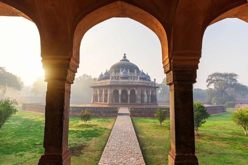 Isa Khan's tomb