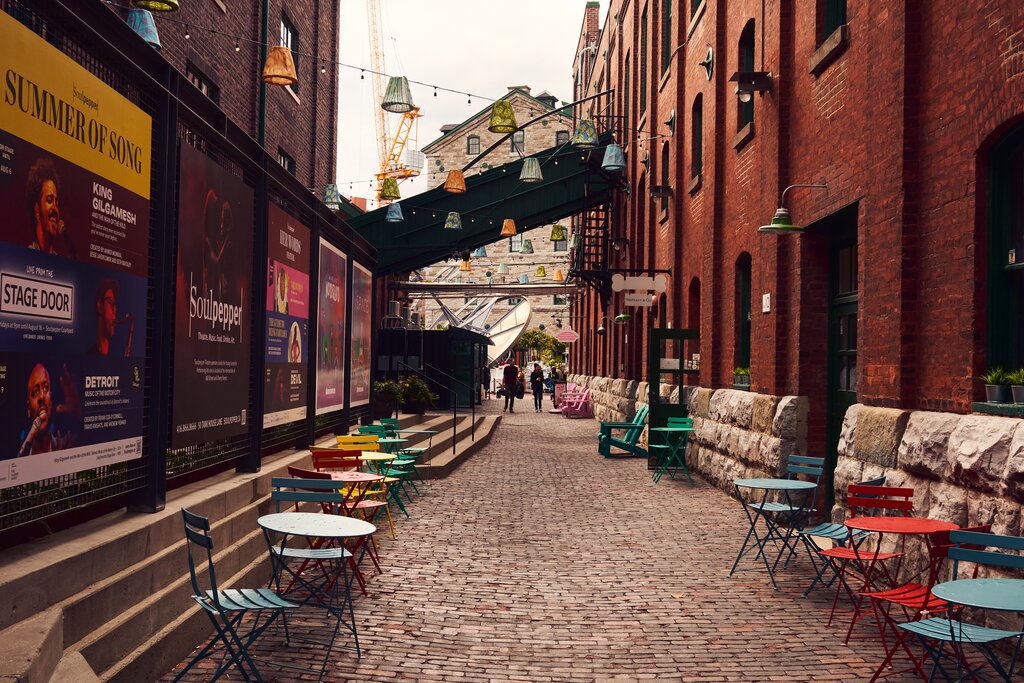 Case Goods Lane in The Distillery Historic District. Opened in 2003, it is widely regarded as Canada’s premier arts, culture and entertainment destination