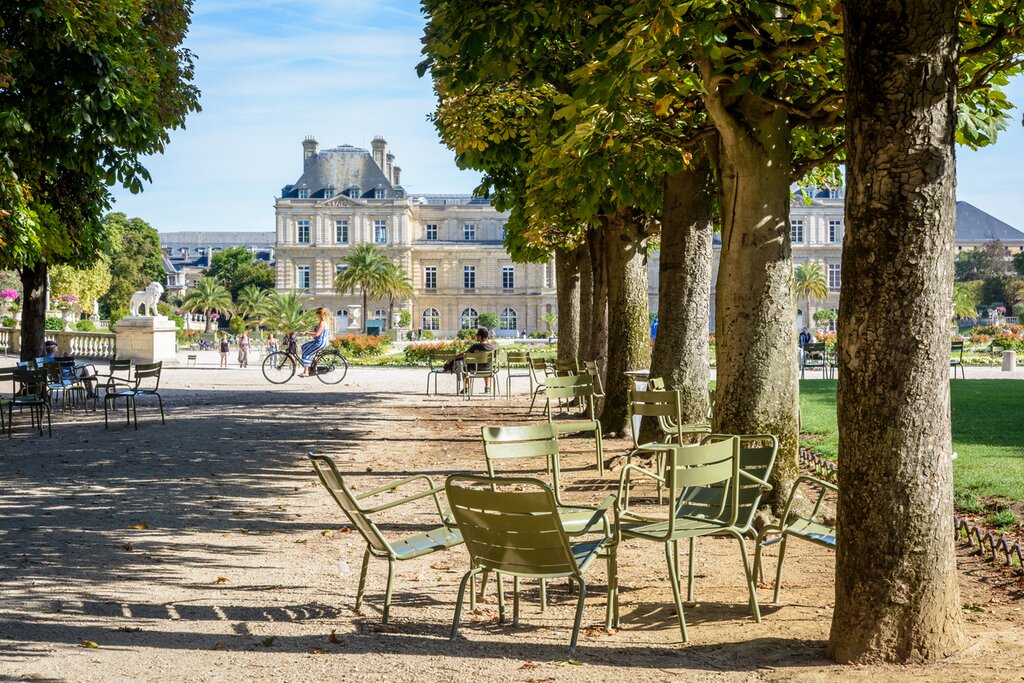 Bike tour of Paris