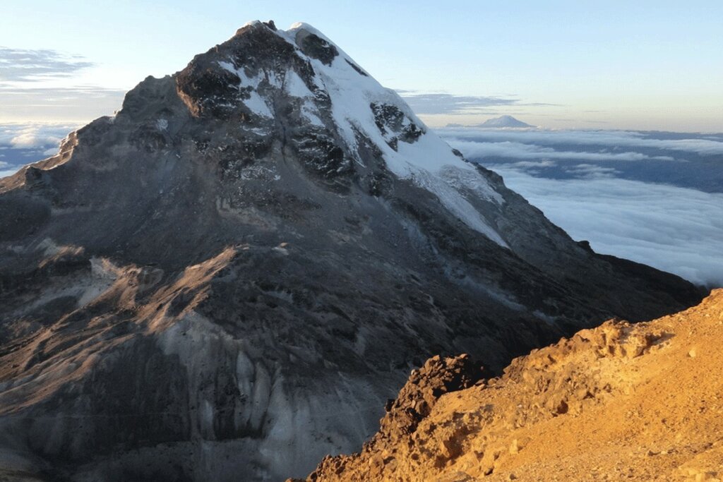 North Illinizas Climbing