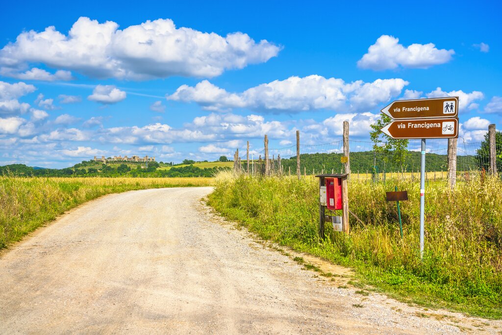 Follow in the footsteps of history on the Francigena Way in Tuscany