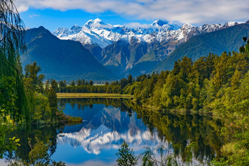 Enjoy spectacular scenery as you drive from Christchurch to Queenstown