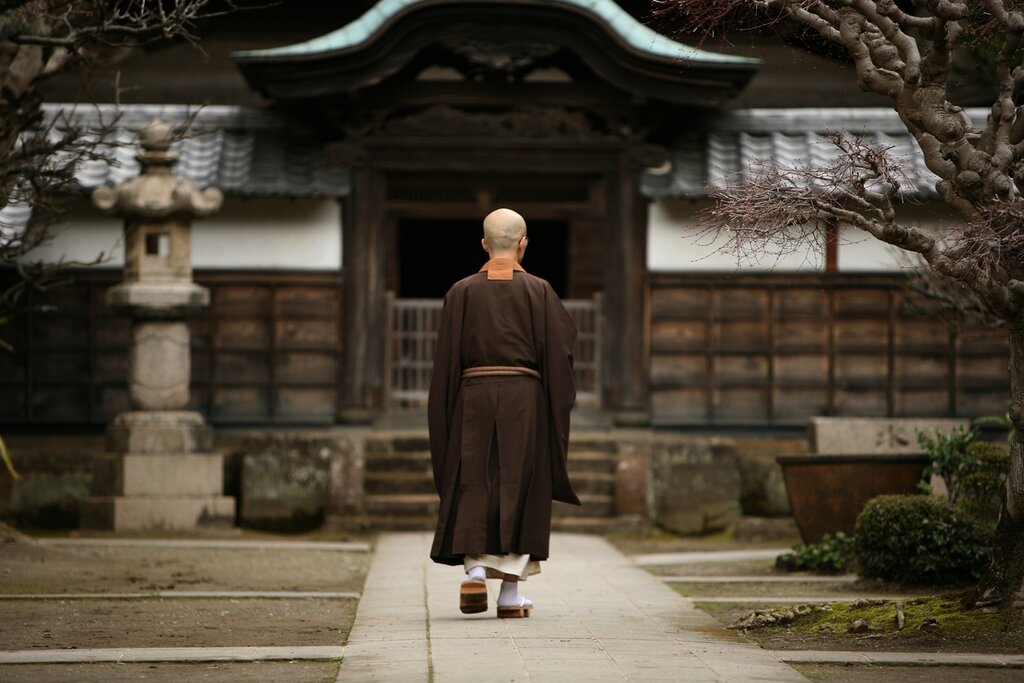 Experience the day-to-day life of a monk at your shukubo in Mount Koya