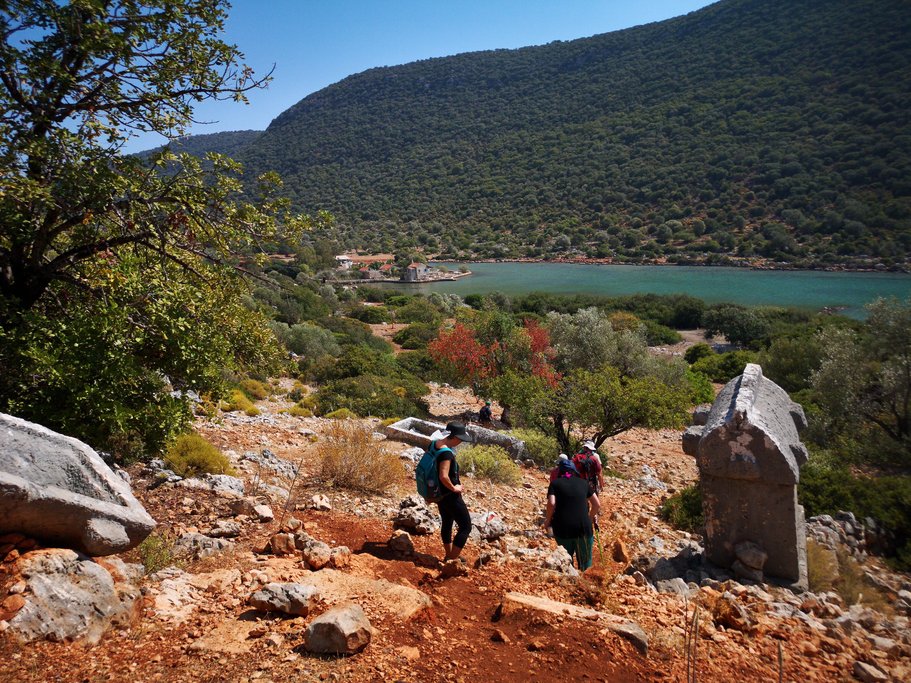 Aperlai Hike