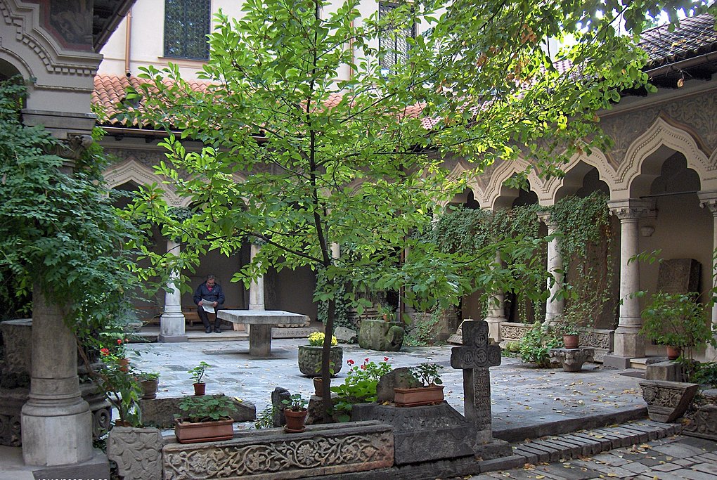 The interior courtyard of one of the oldest churches in Bucharest