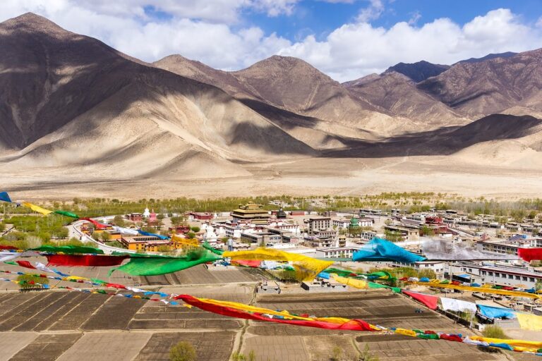 Ultimate Tibetan Experience - 9 Days