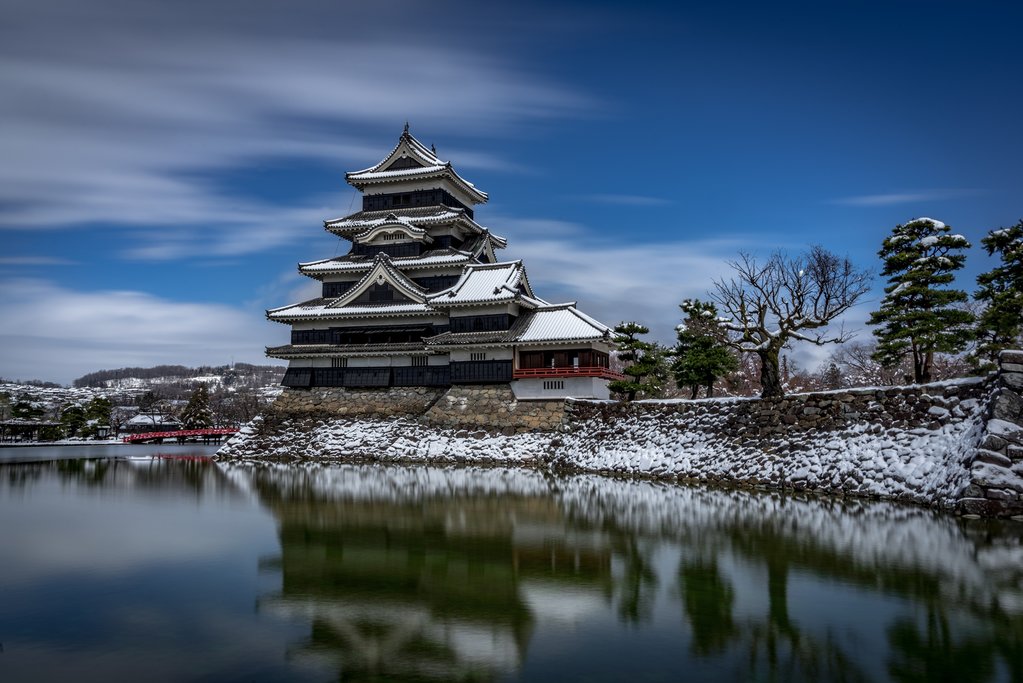Matsumoto Castle in winter.