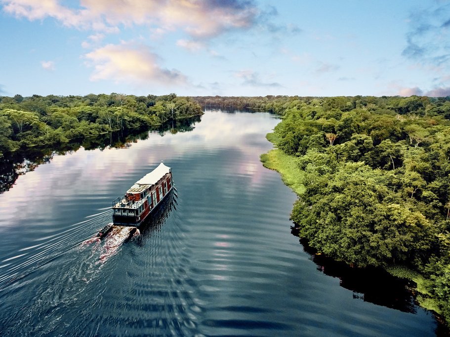 Aqua Nera - Amazon Jungle Luxury Cruise