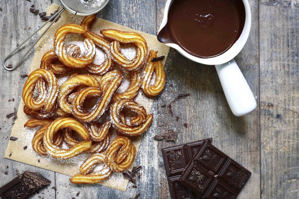 Churros with chocolate