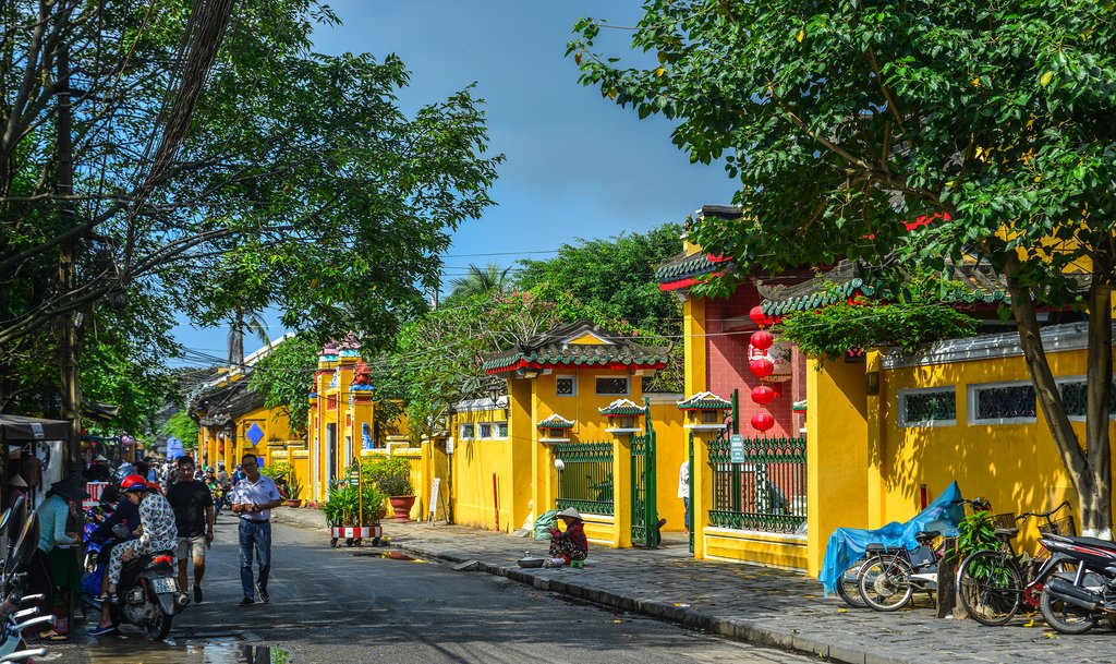 Vietname - Historic yellow buildings in Old Town Hoi An