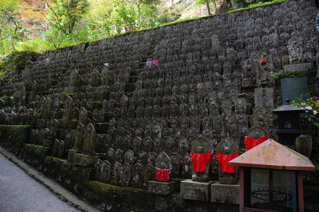 Buddha Wall at Daiho-Ji, Temple 44, Photo Courtesy of Simon Desmarais, CC BY-SA 2.0