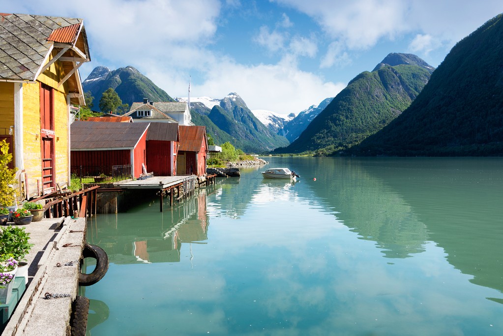 Scenic Boat Trip to Fjærland