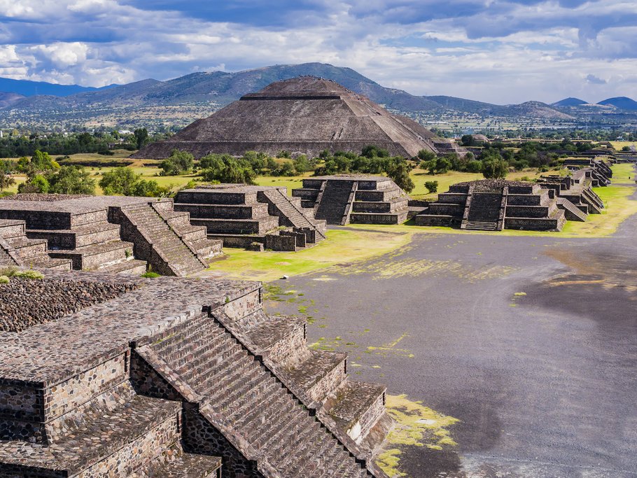 Teotihuacan Pyramids and the Avenue of the Dead, Mexico