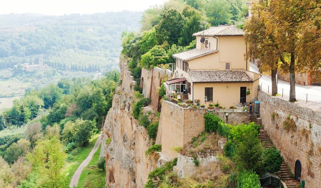 big-2e4218a63a92423b522da622679868d4