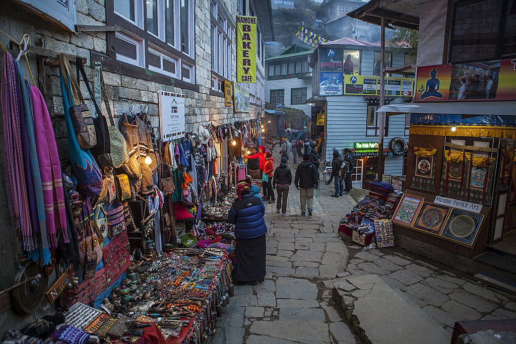 The streets of Namche Bazaar (Credit: Kashish Das Shresha)