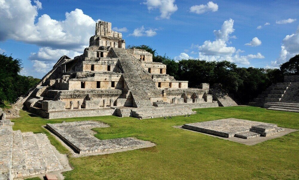 Get to know the archaeological zone of Edzná.