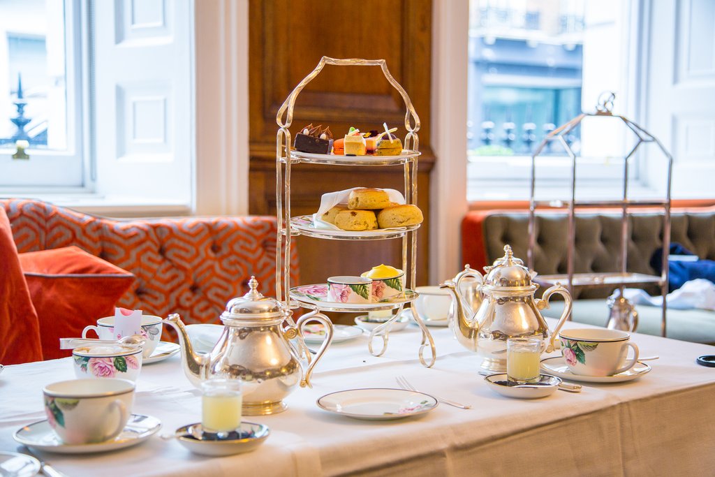 Classical London afternoon tea with english breakfast in a luxury hotel