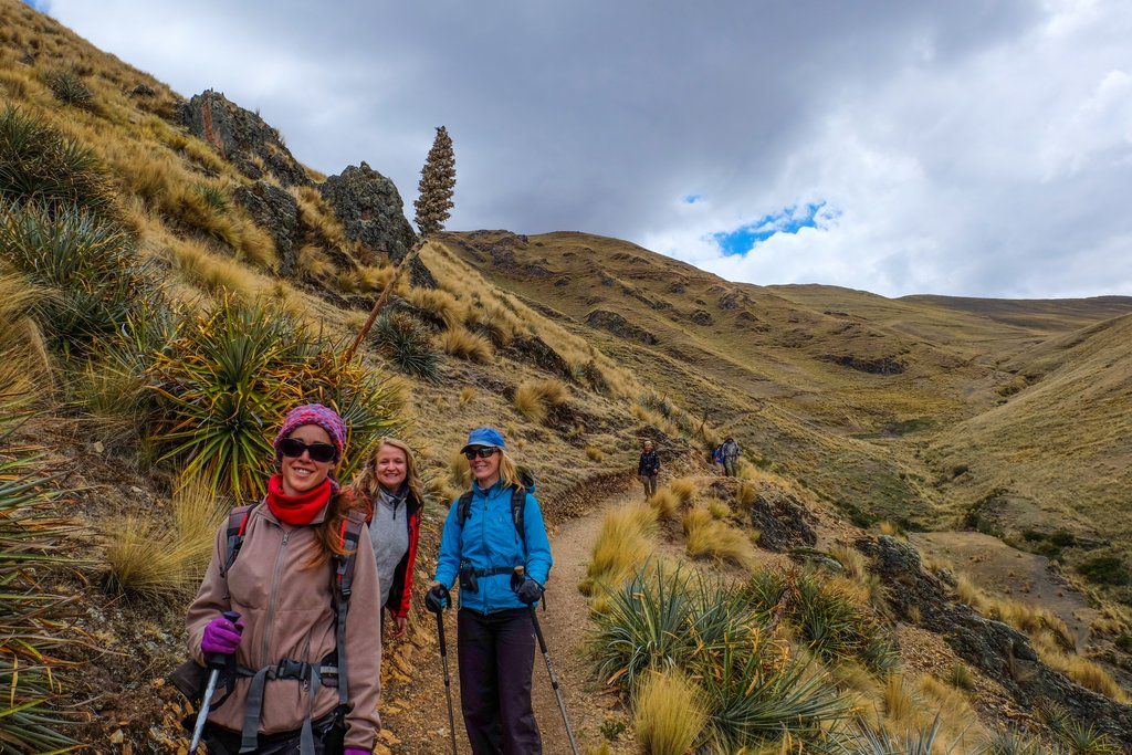 Chincheros and Huchuycusco