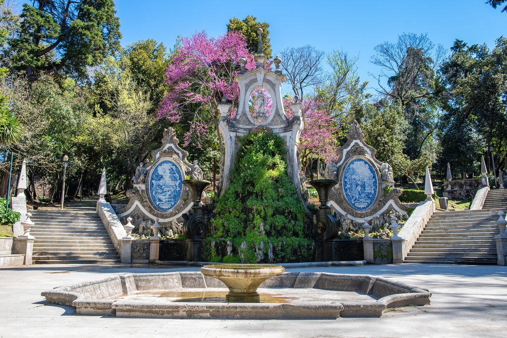 A romantic gardenscape in Coimbra