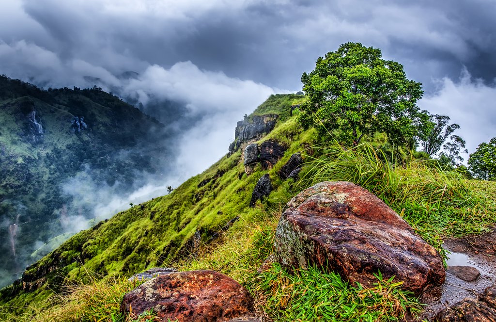 View from Adams Peak close to the village of Ella.