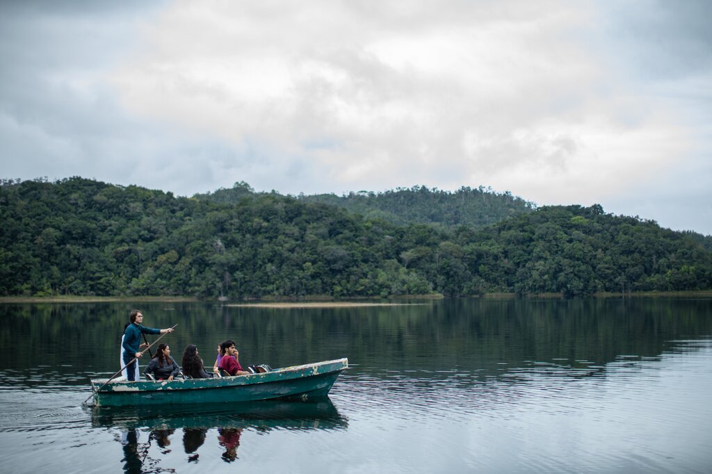 Spot fish and other aquatic species as you cross Lake Nahá