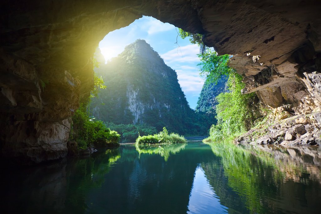 Morning in Trang An