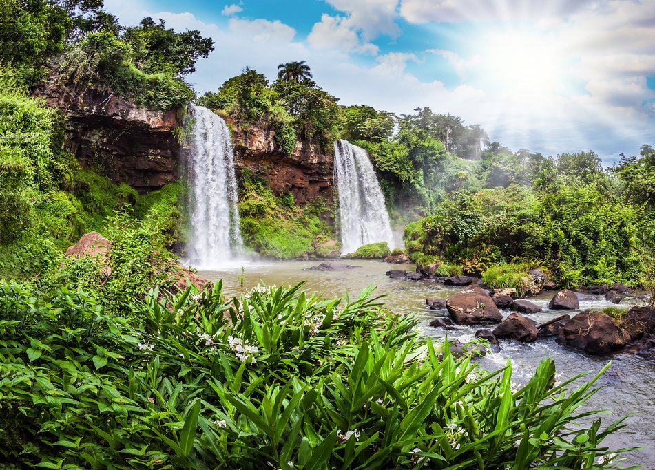 Two rapid waterfalls on the Argentine side