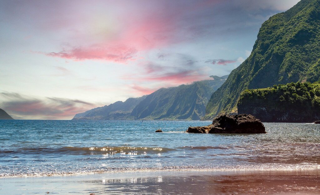 The rainbow colors of Madeira