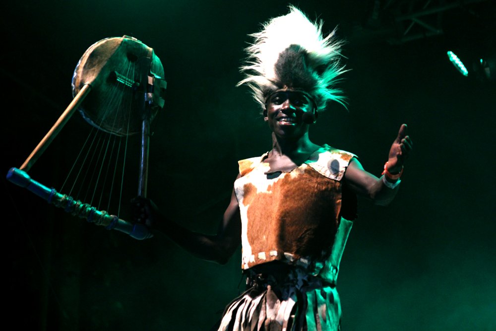 A musical performer in Kisumu