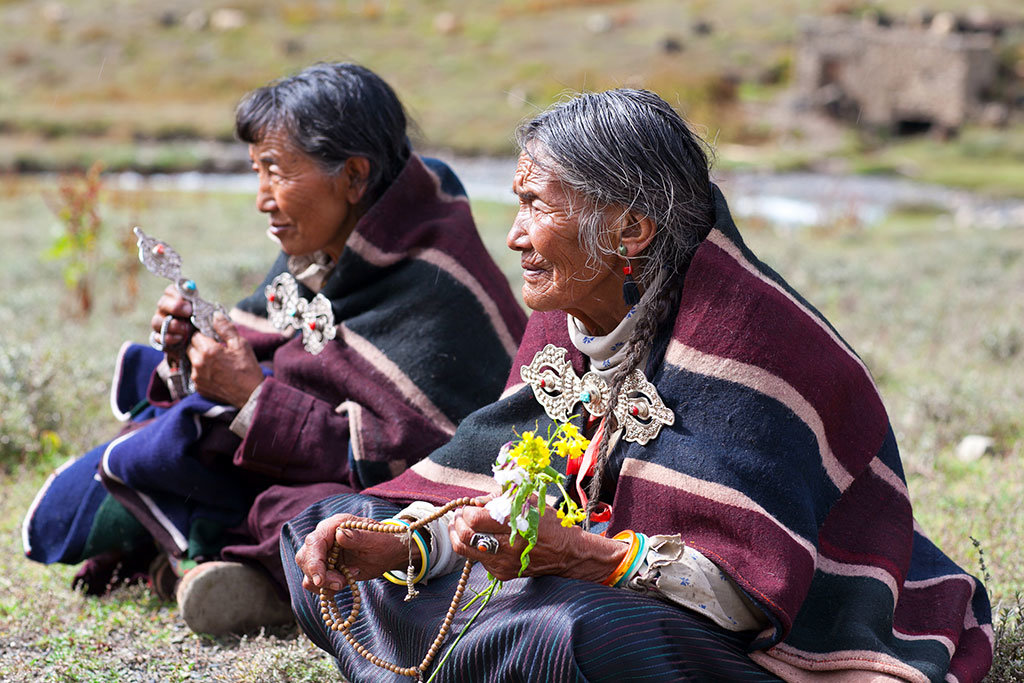 Tibetan women, Dho Tarap