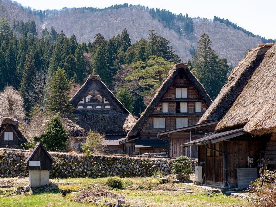 The traditional thatched houses of Shirakawa-go.