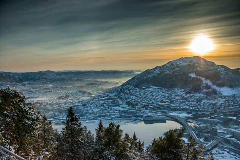Norway Epic Winter Excursion: Oslo, Bergen, Tromsø - 7 Days