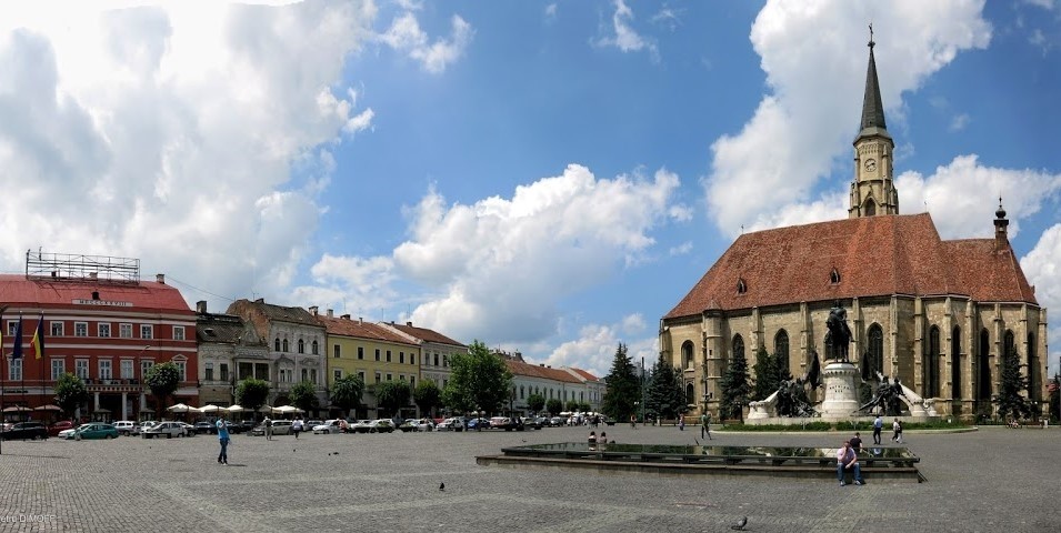 Cluj's center with the Cathedral