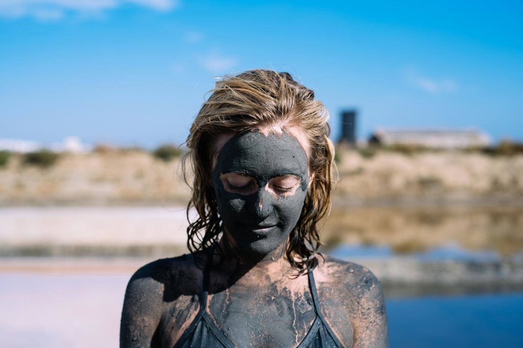 Have fun in the Algarve mud