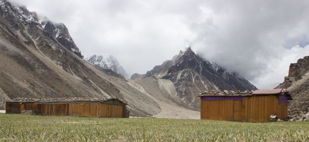 Teahouse in the mountain