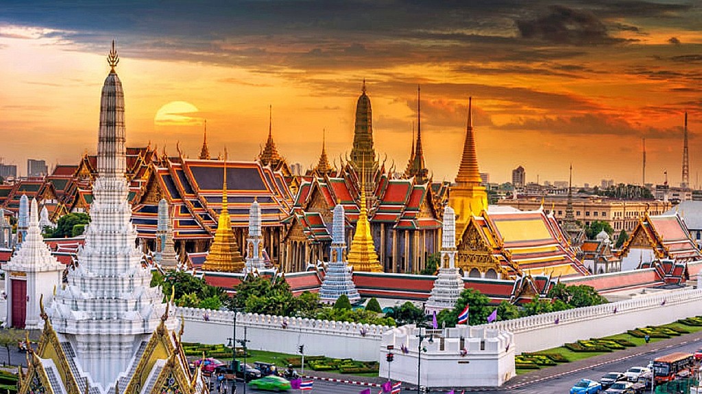 Half day combined Grand Palace Temples city tour