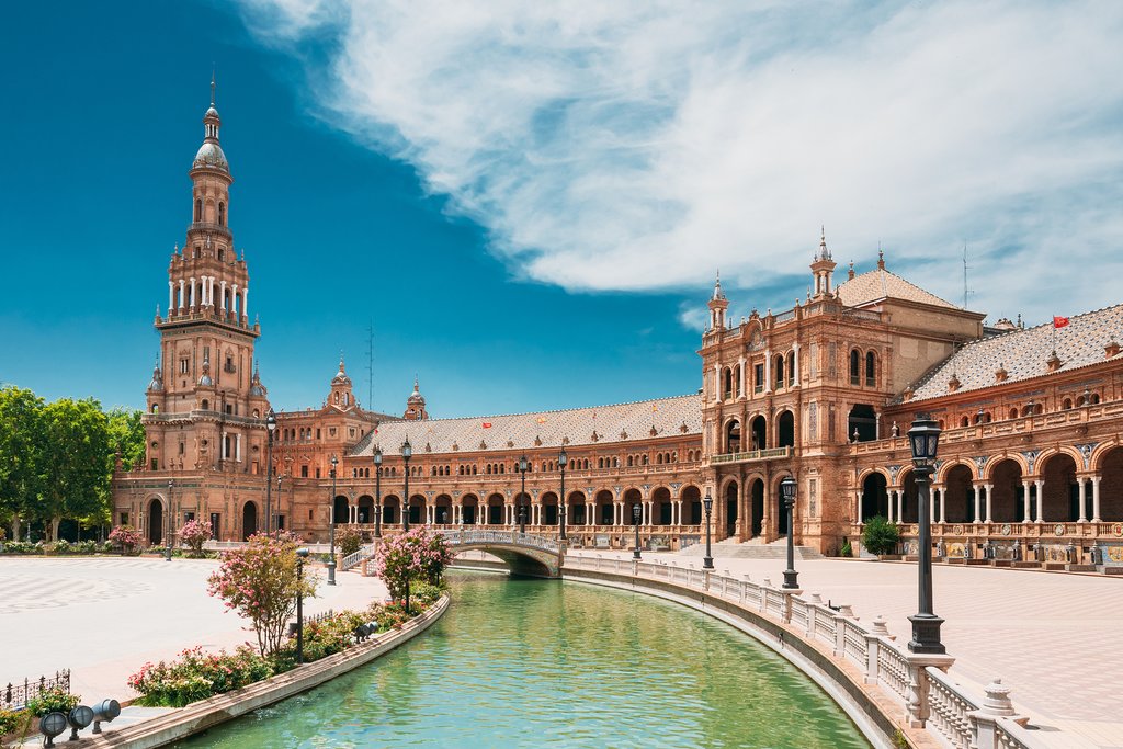 Seville's Plaza de España
