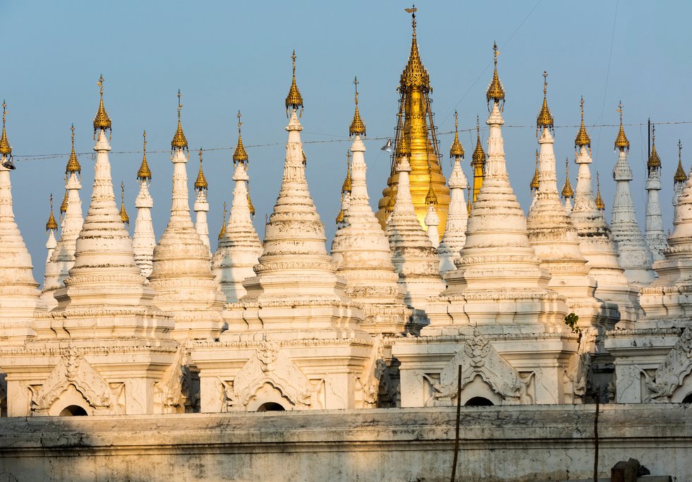 Kuthodaw Pagoda, Mandalay