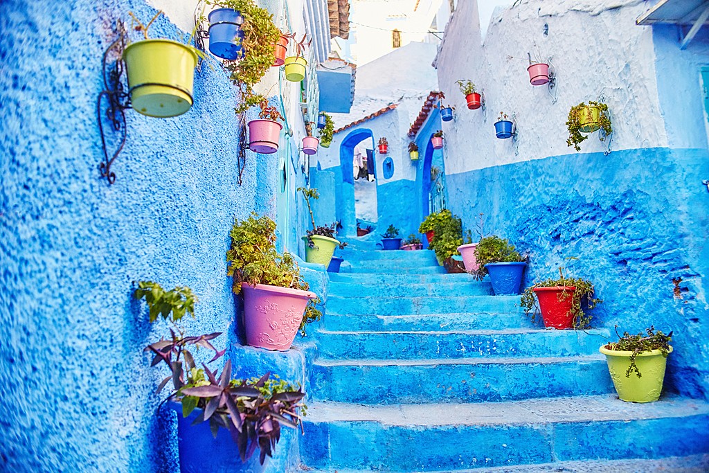 Lose yourself in the blue city of Chefchaouen