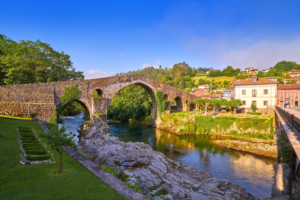 Old Roman Bridge of Cangas de Onis