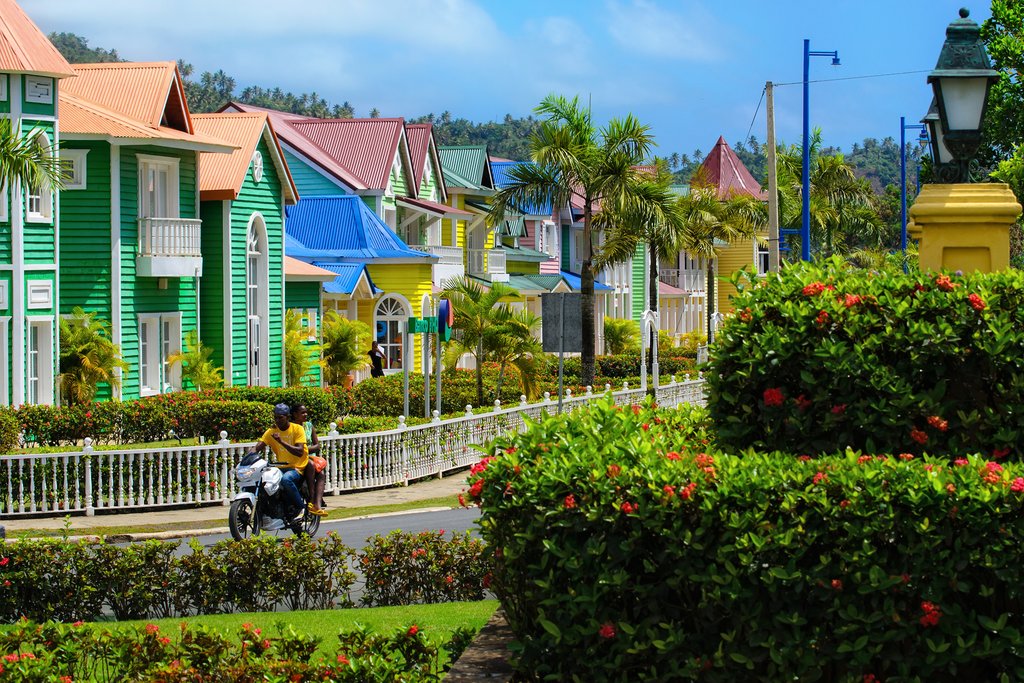 Explore Samaná