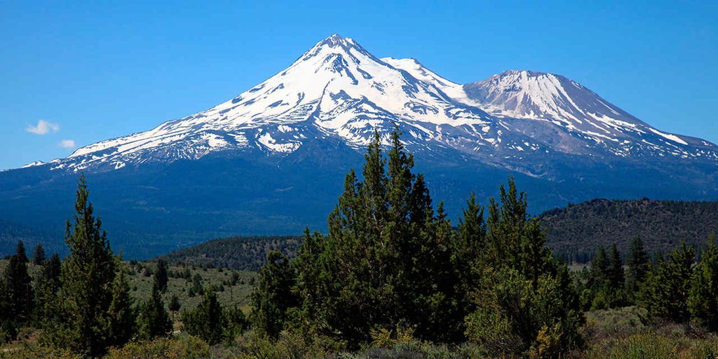 View of Mt Shasta