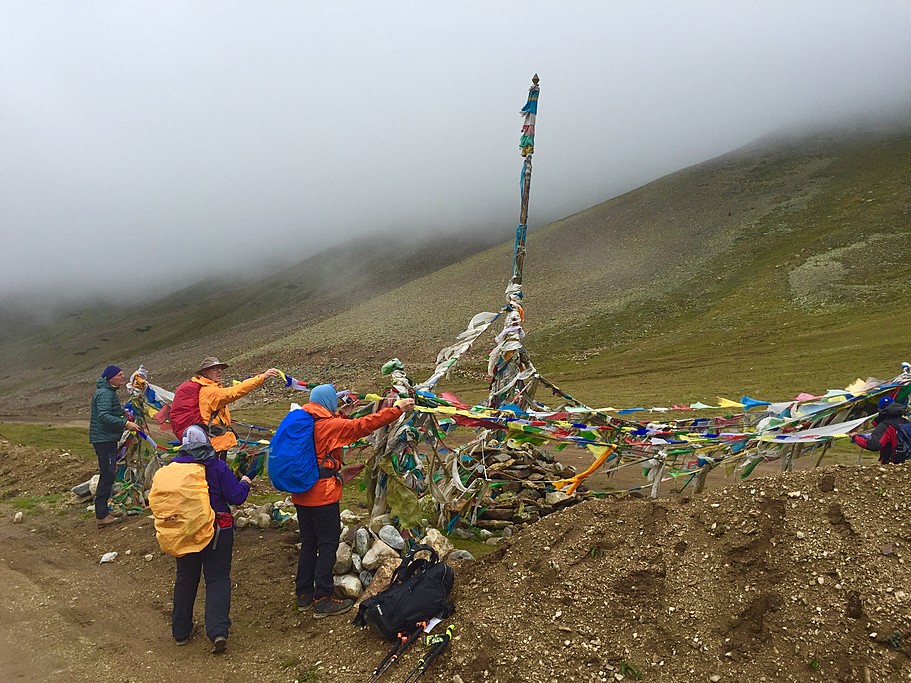 Prayers before the High Pass